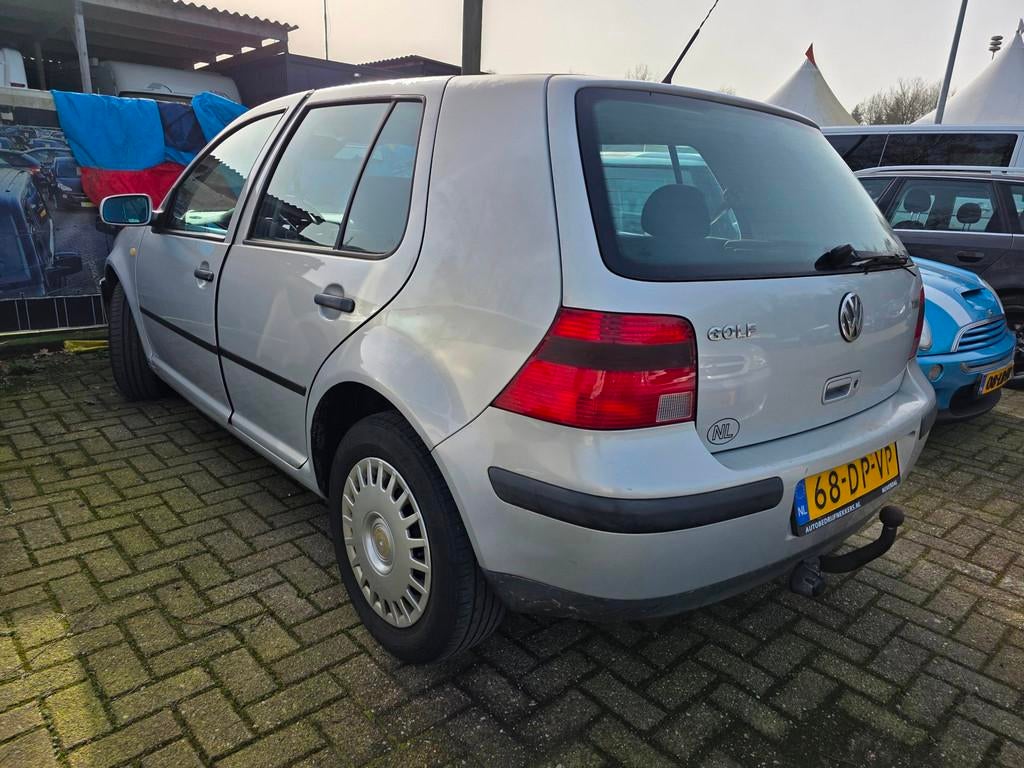 Volkswagen Golf 1.9 TDI Trendline 5-deurs AIRCO, Auto's, Gebruikt, 4 cilinders, Bedrijf, Zilver of Grijs