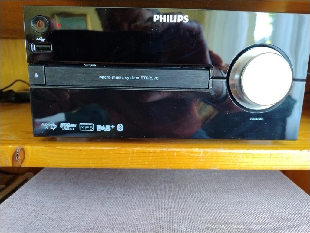 Philips DAB+ Microsysteem BTB2570 met 2 ongebruikte speakers, Ophalen of Verzenden