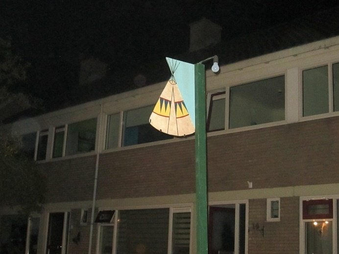 te koop 52 feestpalen thema indianen met verlichting, Hobby en Vrije tijd, Ophalen, Nieuw, Overige
