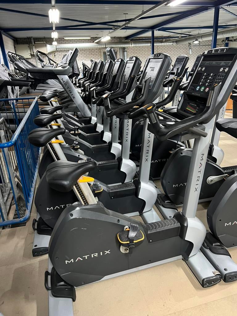 Matrix upright bikes selfpowered led scherm, Ophalen, Zo goed als nieuw, Overige typen