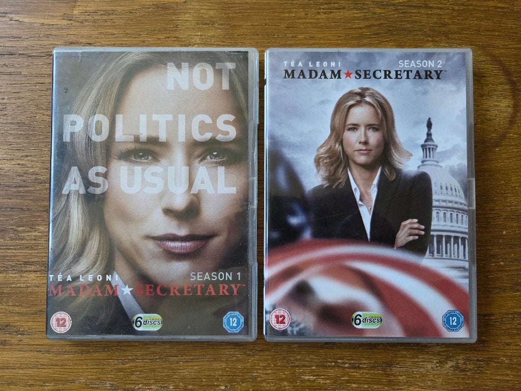 Madam Secretary – Seizoen 1 & 2 DVD Boxset (12 Discs), Engels, Inclusief doosje, Ophalen of Verzenden, Zo goed als nieuw