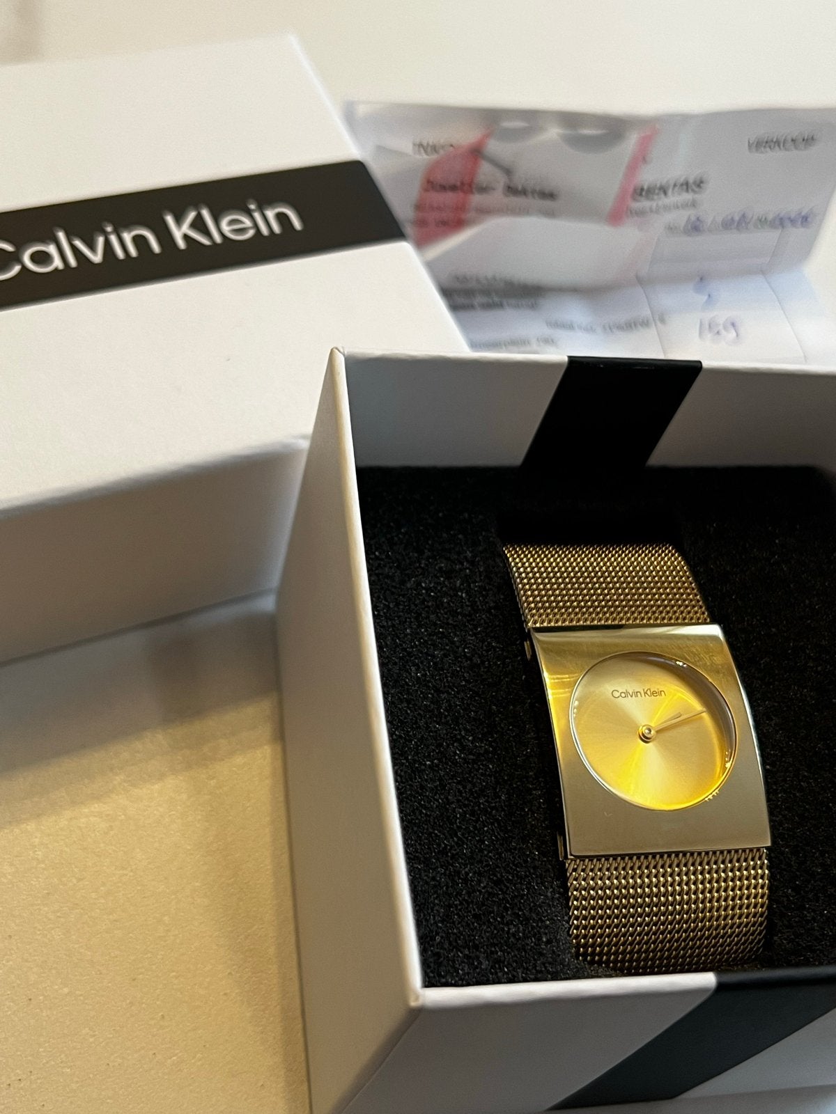 Nieuw Calvin Klein horloge - Goudkleurig met Milanese band, Sieraden, Tassen en Uiterlijk, Polshorloge, Nieuw, Ophalen, Overige merken