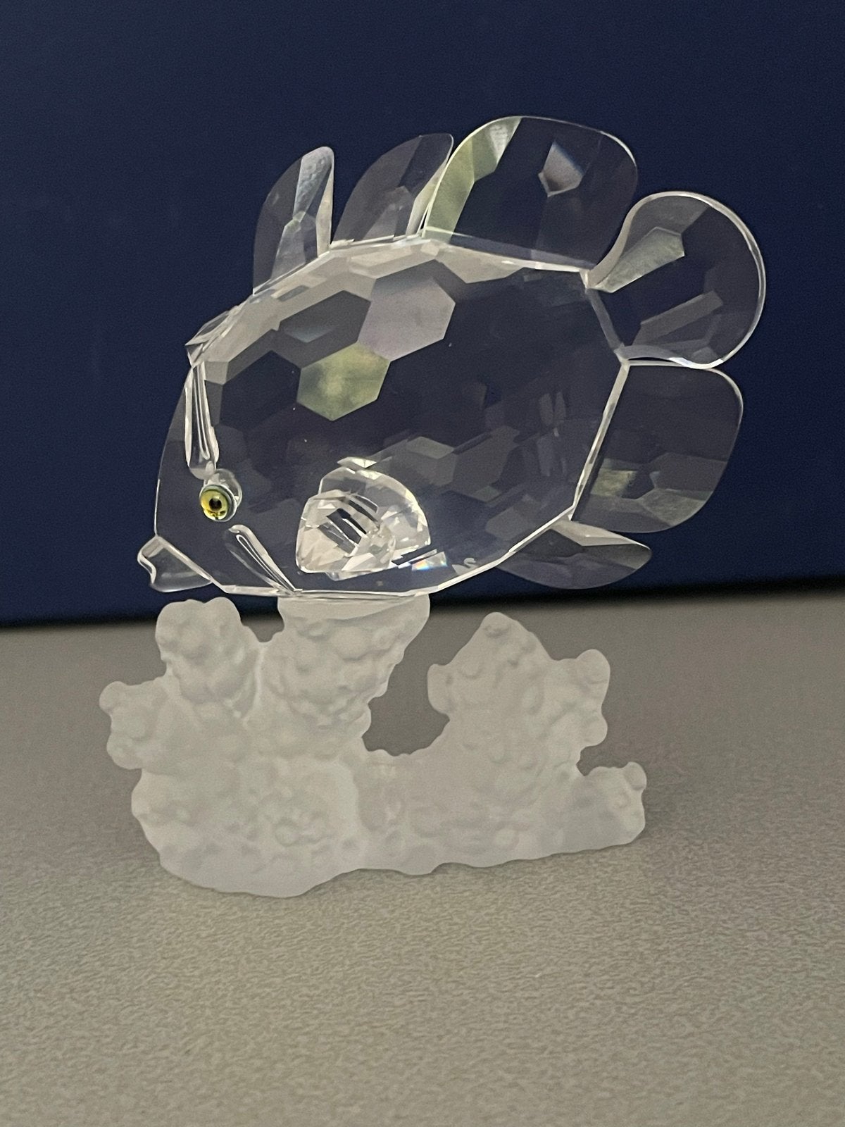 Swarovski Kristallen Vis op Koraal - Decoratief Figuur, Verzamelen, Swarovski, Ophalen, Zo goed als nieuw, Figuurtje