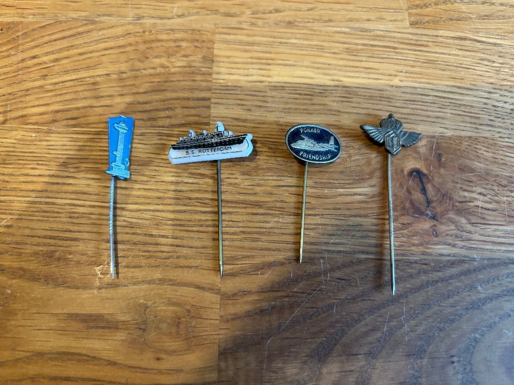 Vintage speldjes kavel (KLM, Fokker, SS Rotterdam), Ophalen of Verzenden, Gebruikt, Transport, Speldje of Pin