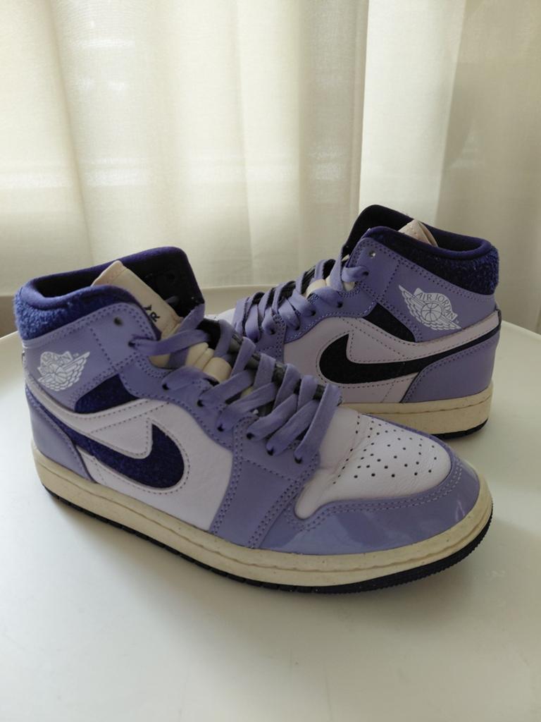 Jordan 1 Mid SE Purple Chenille 36.5 EUR, Overige kleuren, Ophalen of Verzenden, Jordan, Sneakers of Gympen