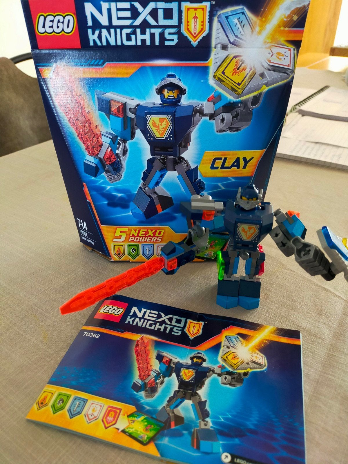 Lego Nexo Knights Clay's Zwaardvoerder 70362, Inclusief instructies, Lego, Ophalen of Verzenden, Zo goed als nieuw