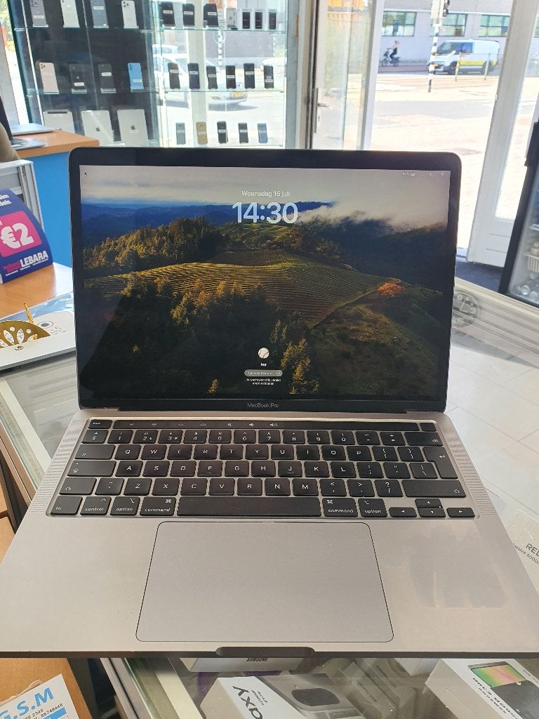 MacBook Pro model A2289, MacBook Pro, 256 GB, Qwerty, 13 inch