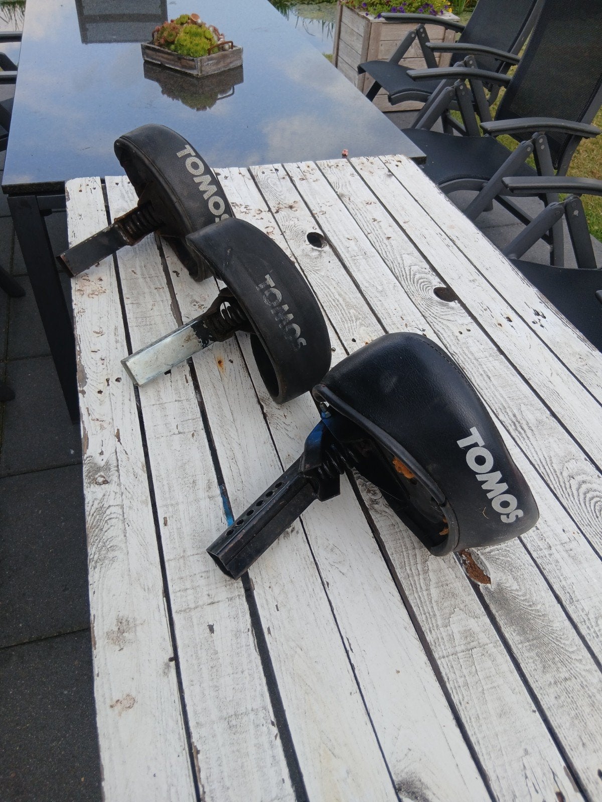 Zadels voor Tomos brommer, Ophalen