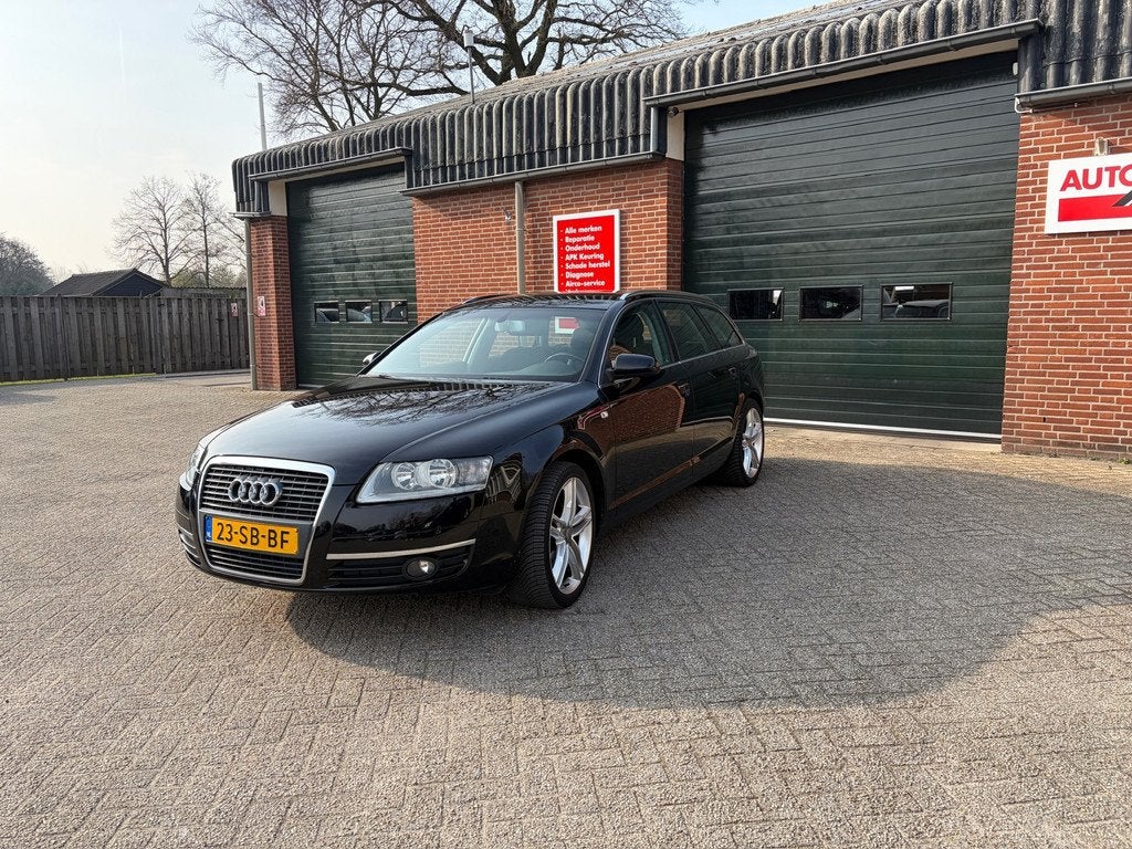 Audi A6 Avant 2.4 Pro Line Business, Auto's, Zwart, Zwart, Euro 4, 6 cilinders