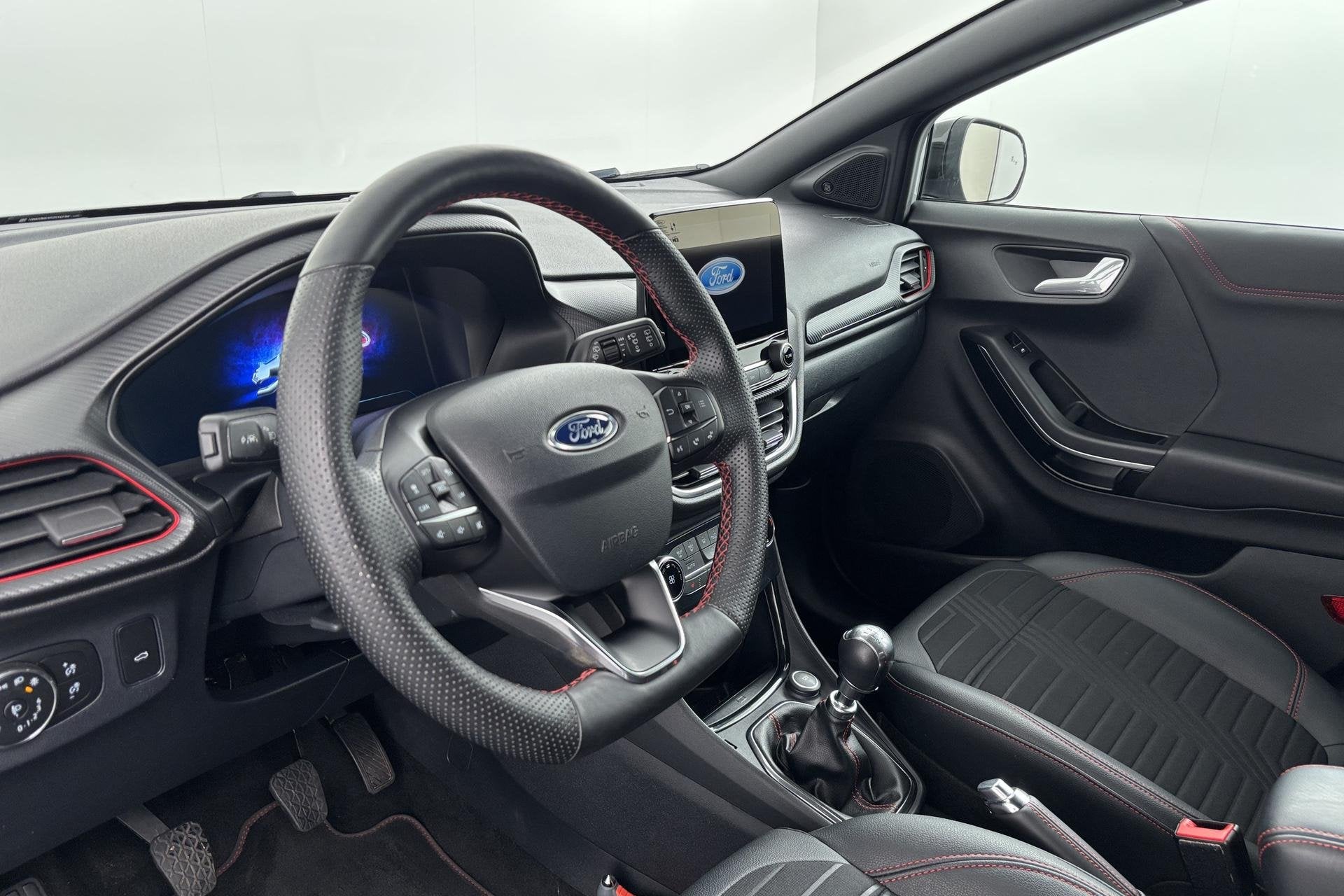Ford Puma 1.0 EcoBoost Hybrid ST-Line X Compact, sportief en, Voorwielaandrijving, Automatische klimaatregeling, 125 pk, Euro 6