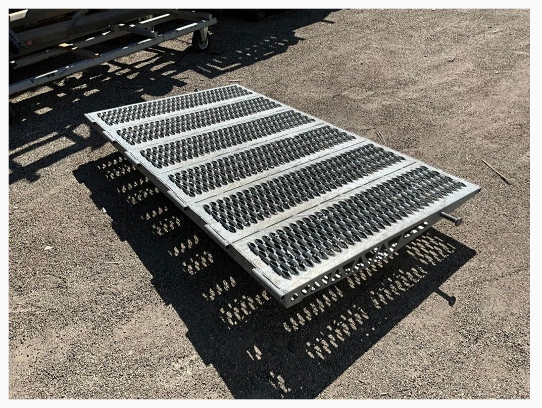 oprijplaat machinetransporter aanhanger, Ophalen, Nieuw
