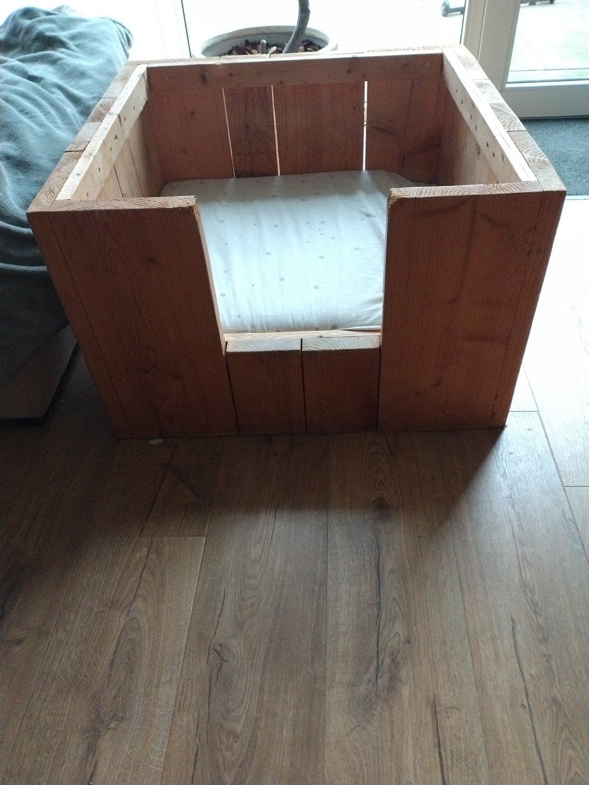 Hondenmand van hout, Ophalen, Gebruikt, Overige