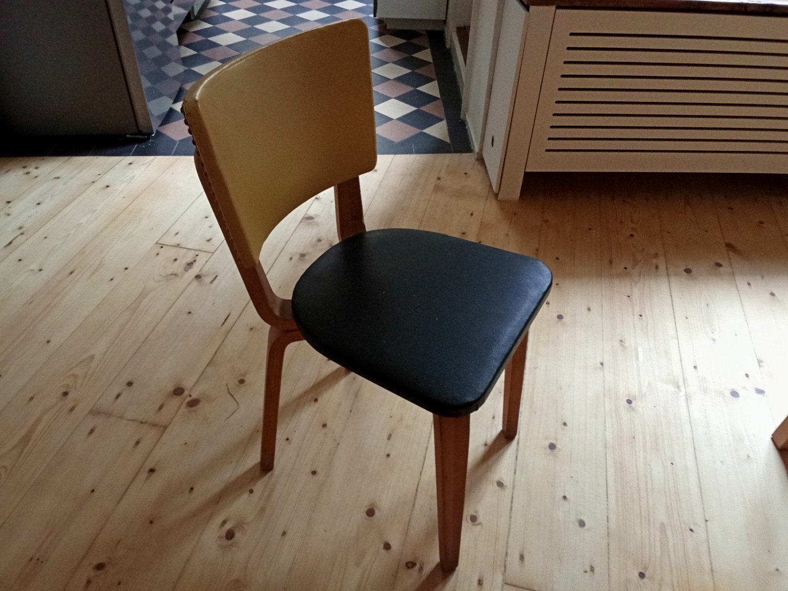 Stoel gevraagd, Ophalen, Gebruikt, Eén
