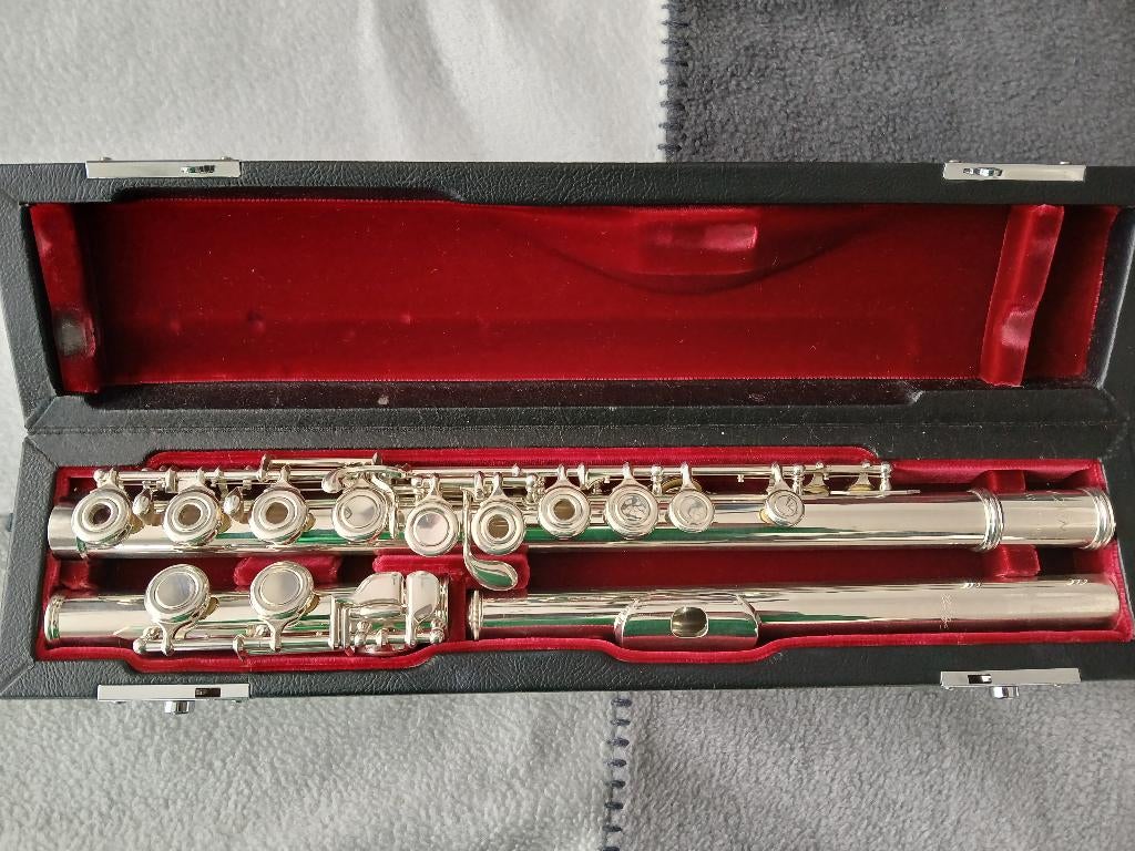 Azumi / Altus AZ2000RE Silverhead dwarsfluit, Muziek en Instrumenten, Blaasinstrumenten | Dwarsfluiten en Piccolo's, Ophalen of Verzenden