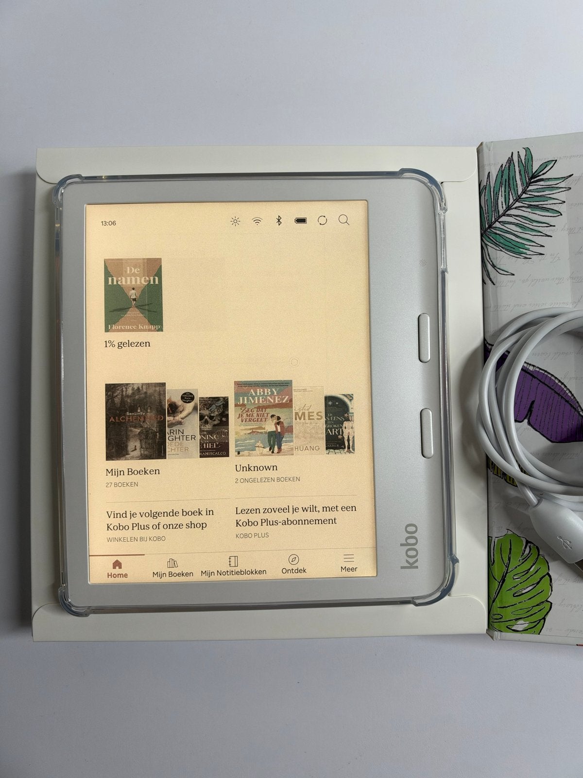 Kobo Libra Colour e-reader met kleurenscherm, 32GB, Bluetooth, Ophalen of Verzenden, Zo goed als nieuw, 7 inch