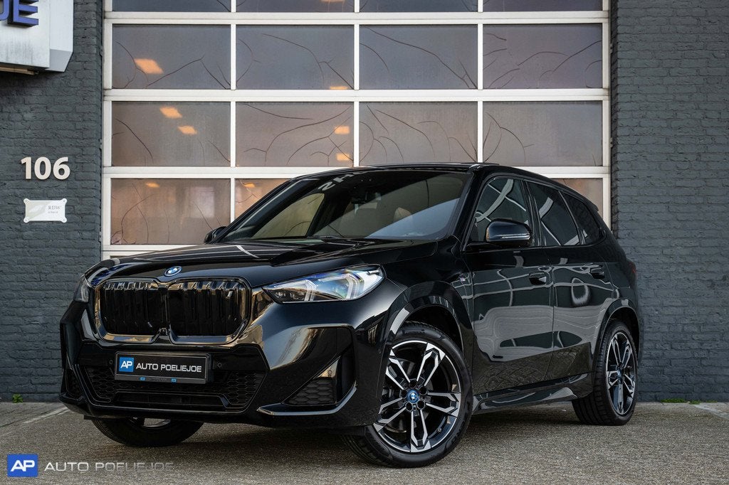 BMW iX1 xDrive30 Launch Edition 67 kWh M Sport, Pano, Leder,, Auto's, BMW, Bedrijf, Te koop, iX1, 4x4, ABS, Achteruitrijcamera
