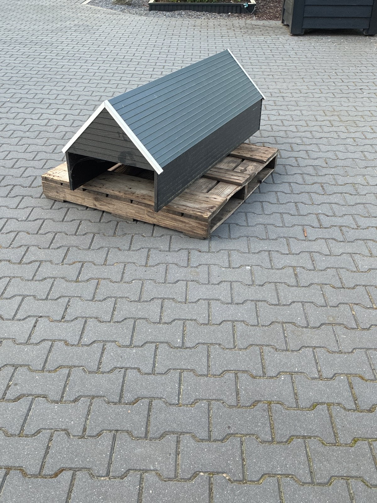 Robotmaaier garage - Bescherming voor uw robotmaaier, Ophalen of Verzenden, Gebruikt