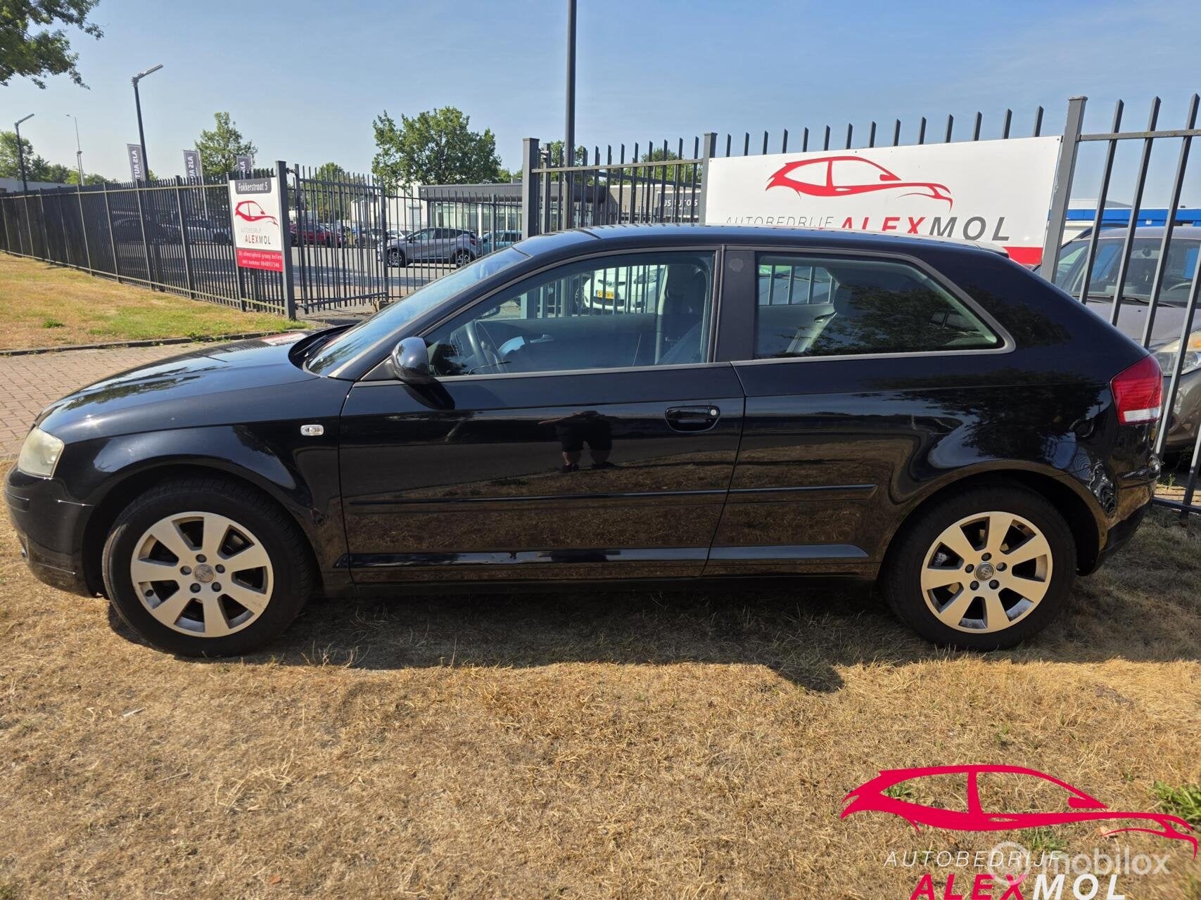 Audi A3 1.6 Attraction Pro Line Business schade, Auto's, Audi, Voorwielaandrijving, Gebruikt, 4 cilinders, Zwart