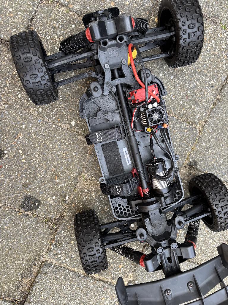Arrma Typhon brushless hobbywing set, Elektro, Auto offroad, Ophalen of Verzenden, Zo goed als nieuw