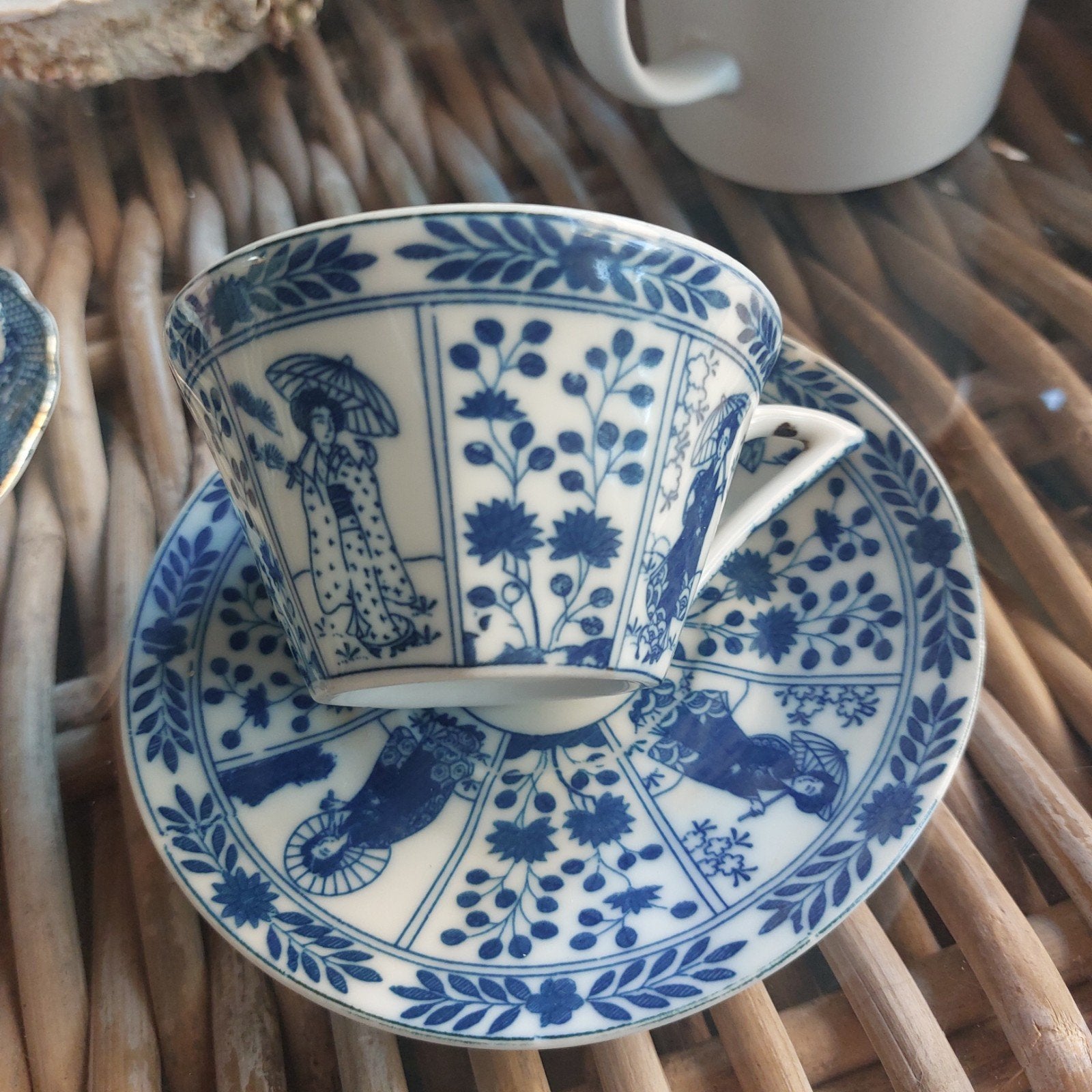 Delfts blauw kop en schotel, Japans decor, Antiek en Kunst, Ophalen of Verzenden