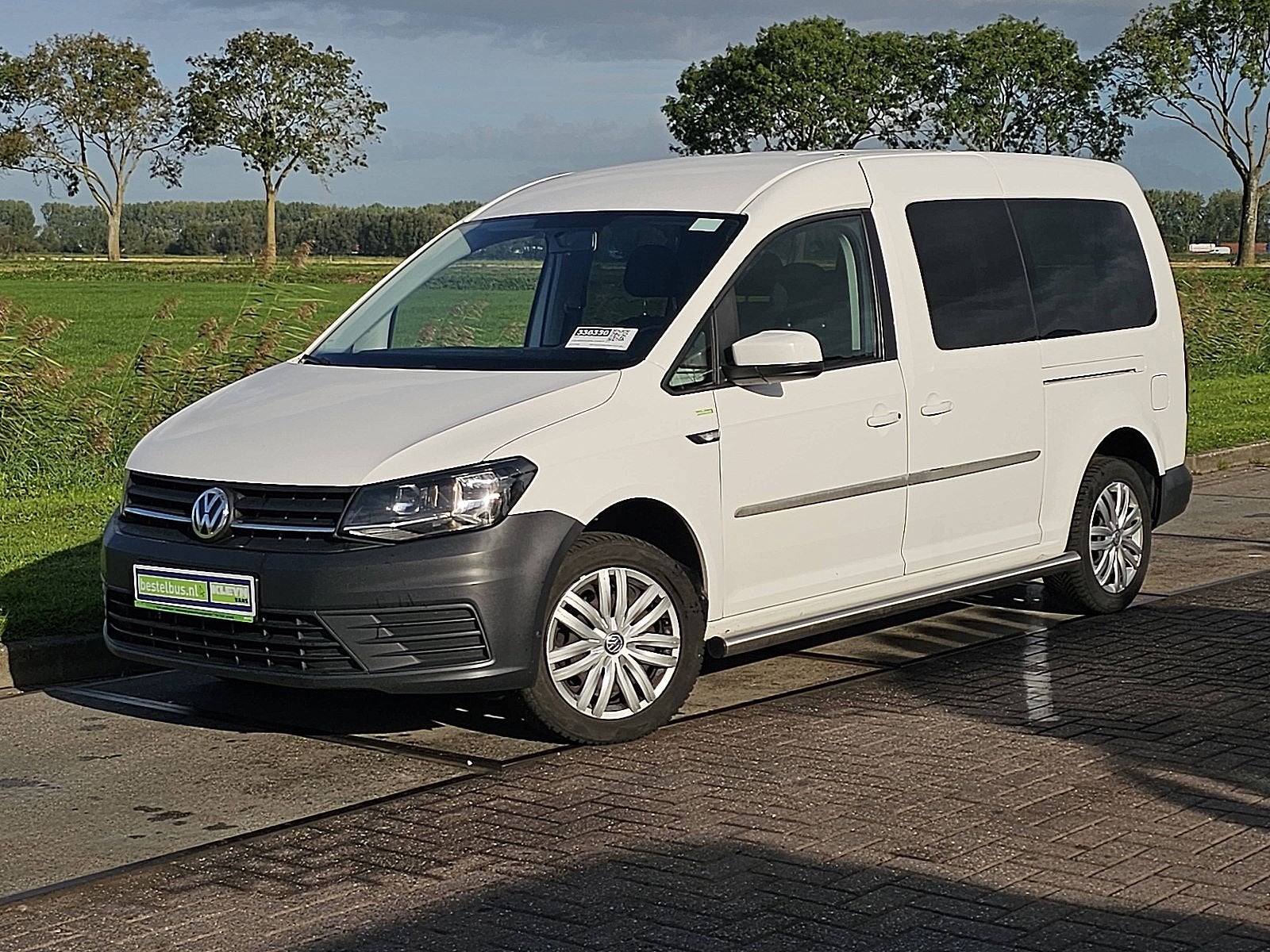 VOLKSWAGEN CADDY 2.0 L2 Maxi Kombi Rolstoelbus 5 Persoons 2x, Auto's, Gebruikt, Euro 6, 4 cilinders, Volkswagen