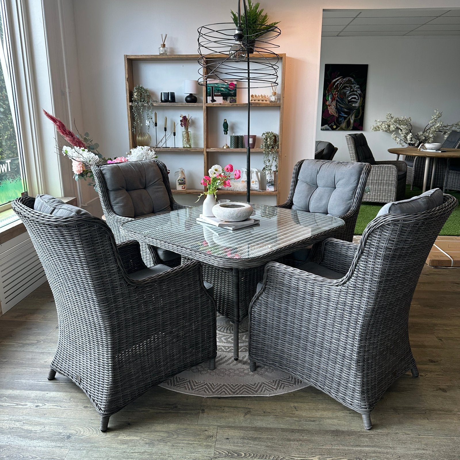 Tuinset – 110 x 110 cm – 4 Comfortabele Stoelen/ Prima staat