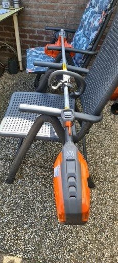 Husqvarna 325iLK Trimmer, Ophalen, Accu, Zo goed als nieuw, 30 tot 50 cm