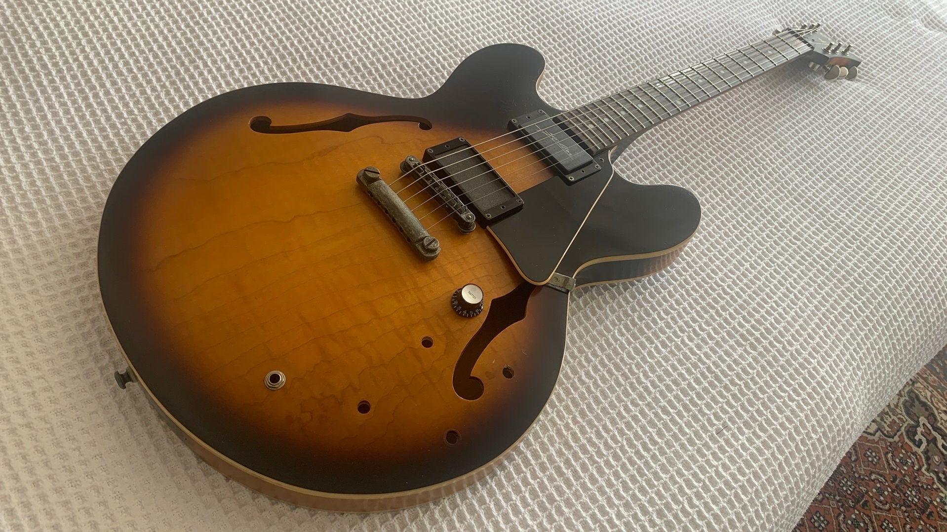Cort Source, Muziek en Instrumenten, Ophalen of Verzenden, Gebruikt, Semi-solid body, Overige merken