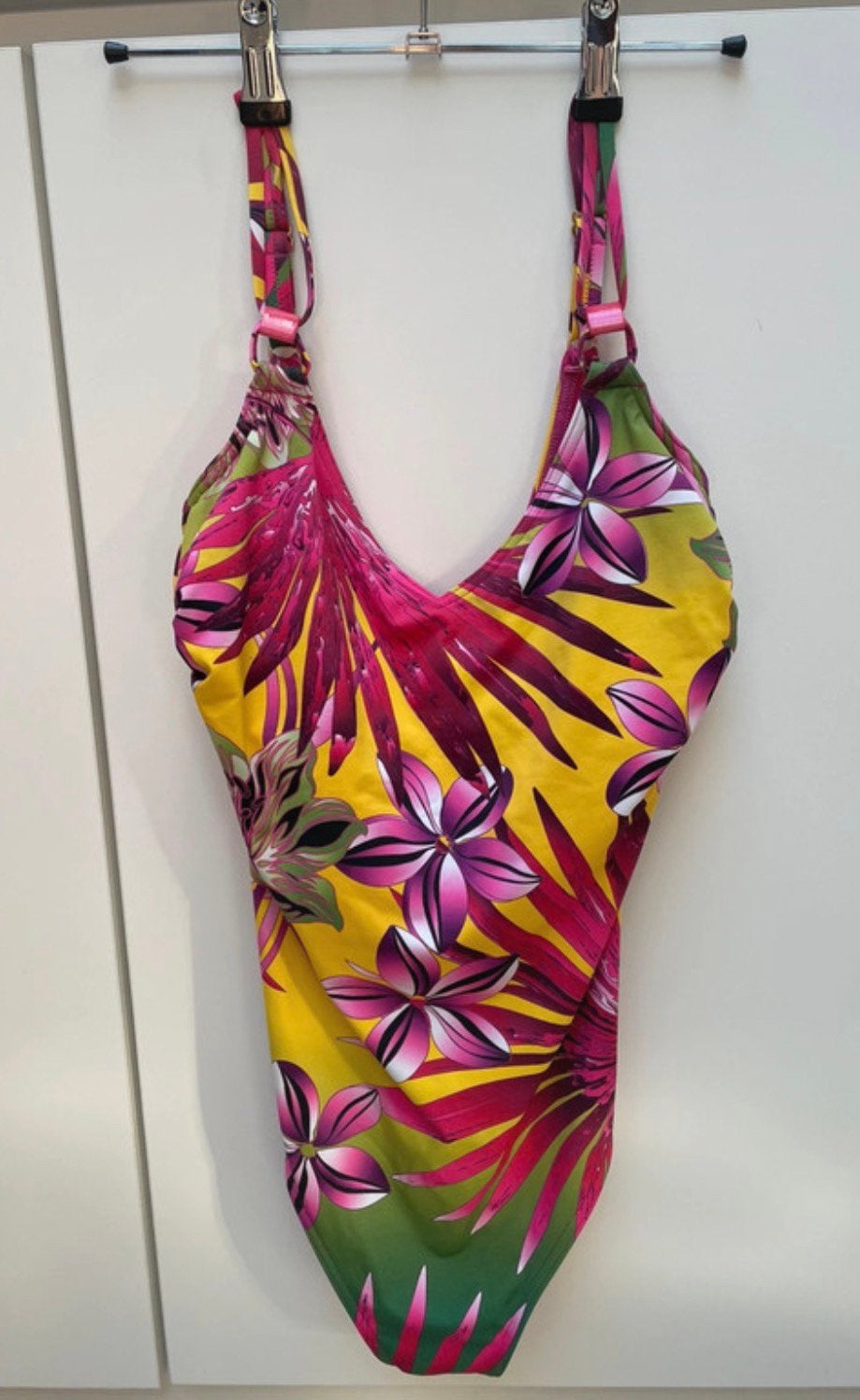 Fleurig badpak van Sunflair maat 40 B cup, Kleding | Dames, Badmode en Zwemkleding, Ophalen of Verzenden, Nieuw, Overige kleuren