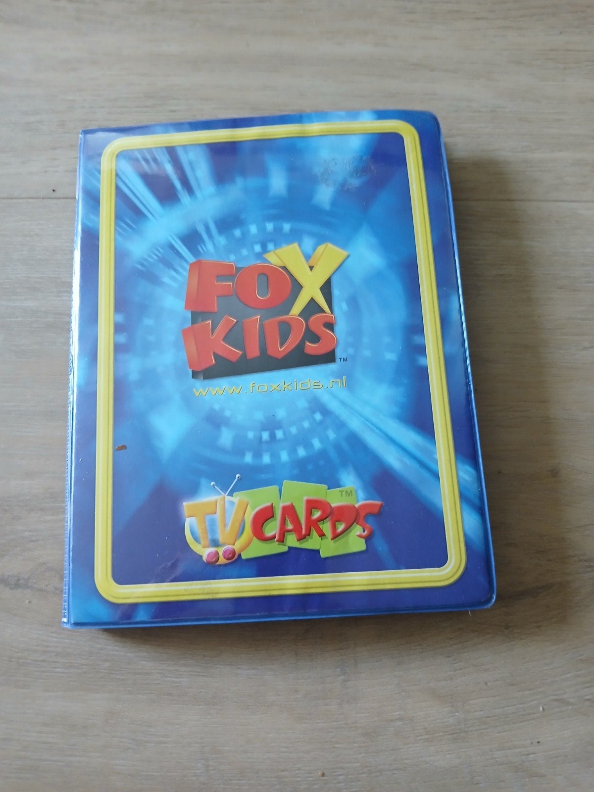 FOX kids TV verzamel map
compleet!, Ophalen of Verzenden, Speelkaart(en)