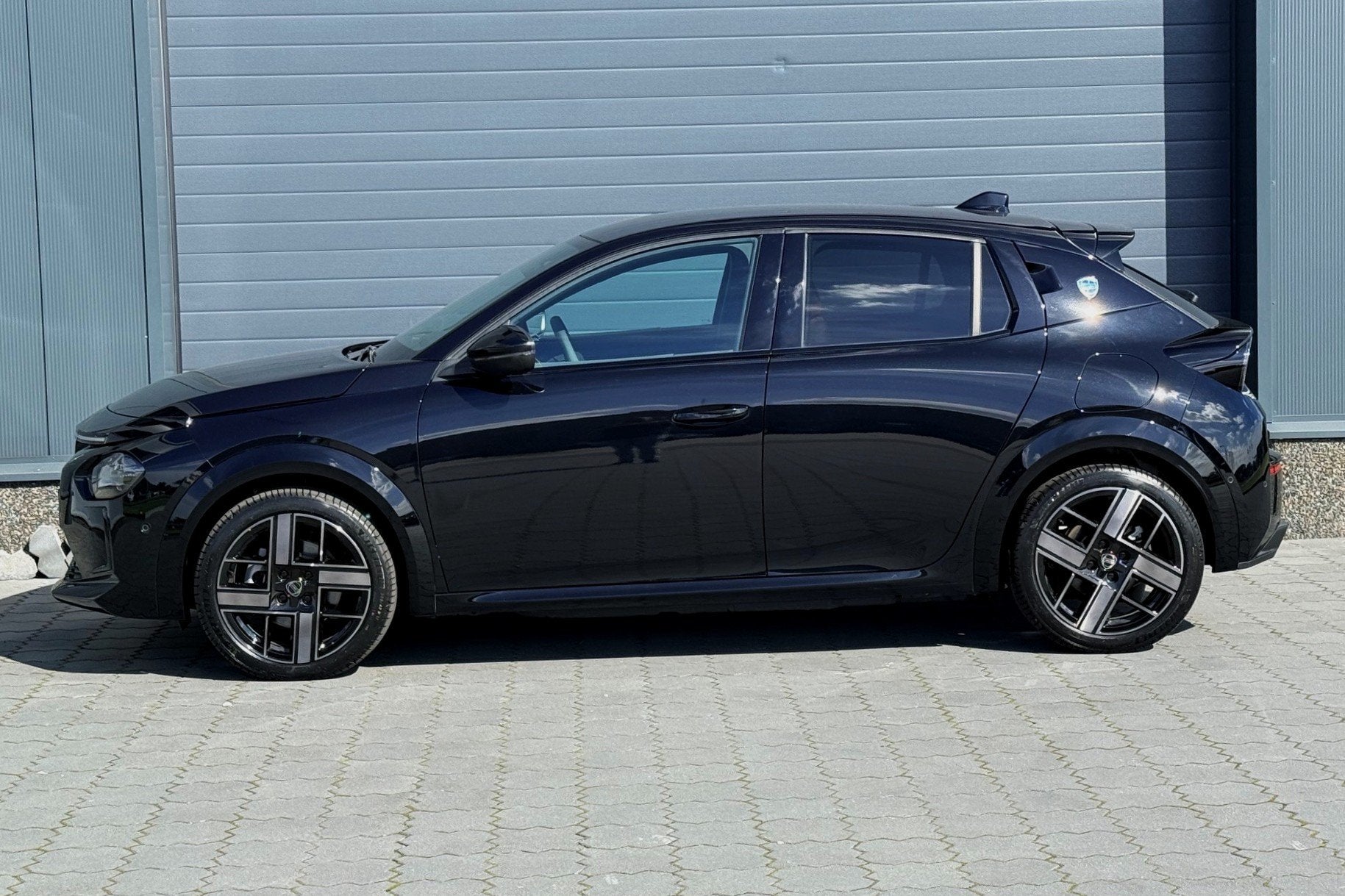 Lancia Ypsilon LX 51 kWh ZEER COMPLEET! NIEUWE AUTO! 10X OP, Auto's, Dealer onderhouden, Gebruikt, 156 pk, Zwart