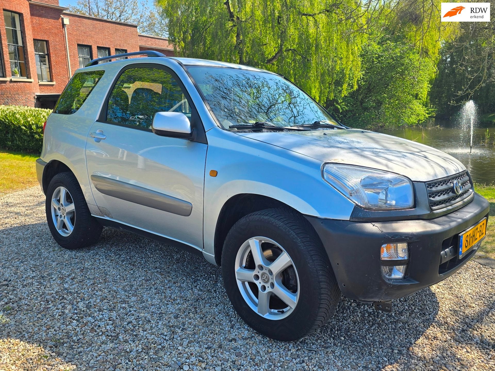 Toyota RAV4 1.8-16V VVT-i Luna EXPORT, Auto's, Toyota, Voorwielaandrijving, 4 cilinders, Bedrijf, 1000 kg