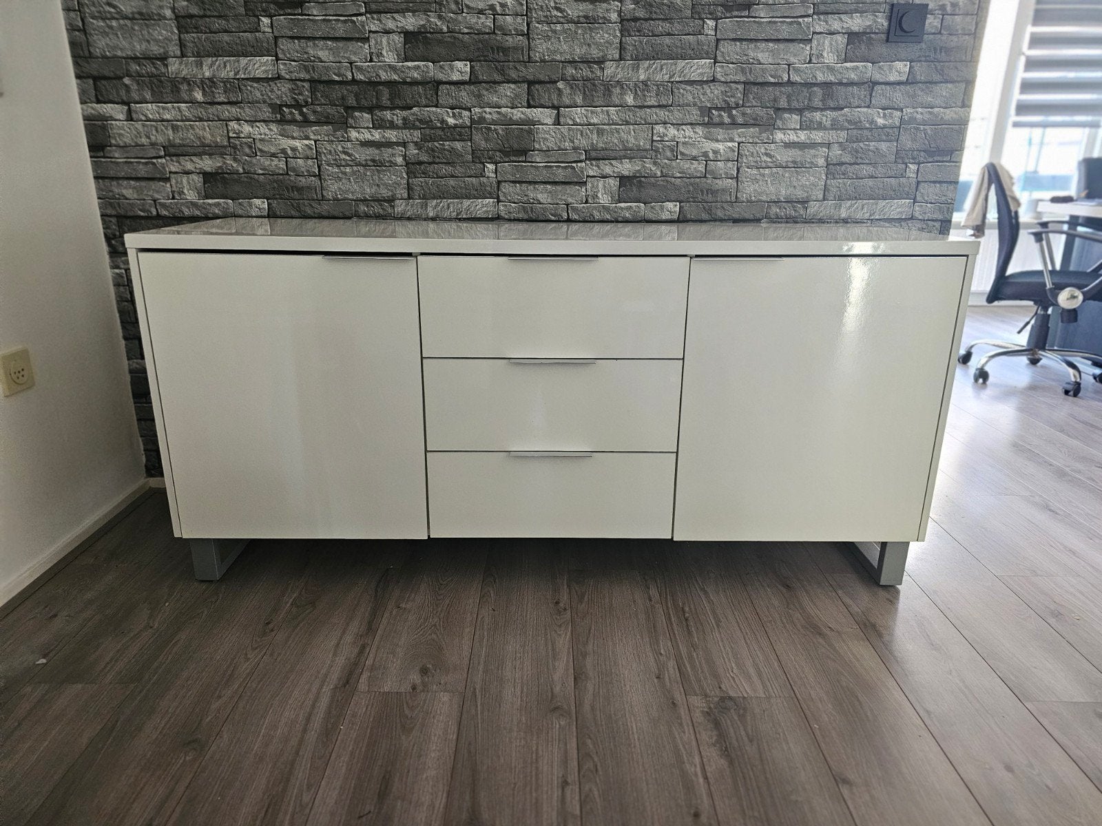 Hoog glans witte dressoir, Huis en Inrichting, Ophalen of Verzenden