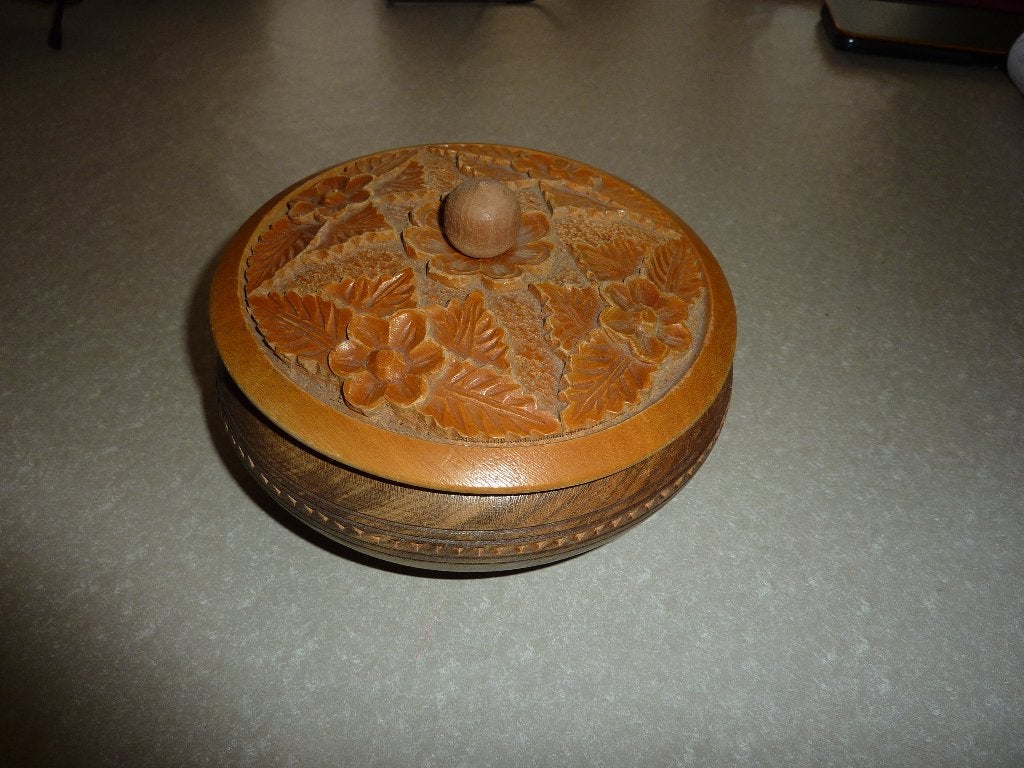 oud houten kistje rond, Ophalen of Verzenden