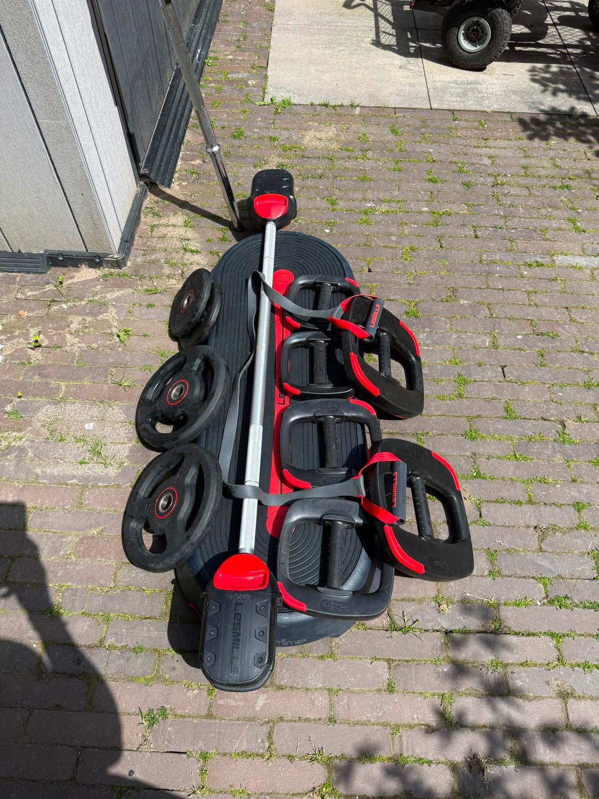 Les Mills Smartbar met gewichten en Smartstep, Sport en Fitness, Fitnessmaterialen, Gebruikt, Halterset, Armen, Benen, Borst, Buik