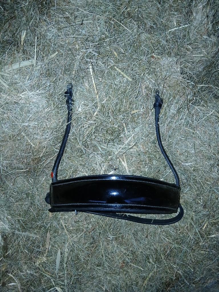 Neusriem zwart lak paard, Ophalen of Verzenden, Zo goed als nieuw, Dressuur