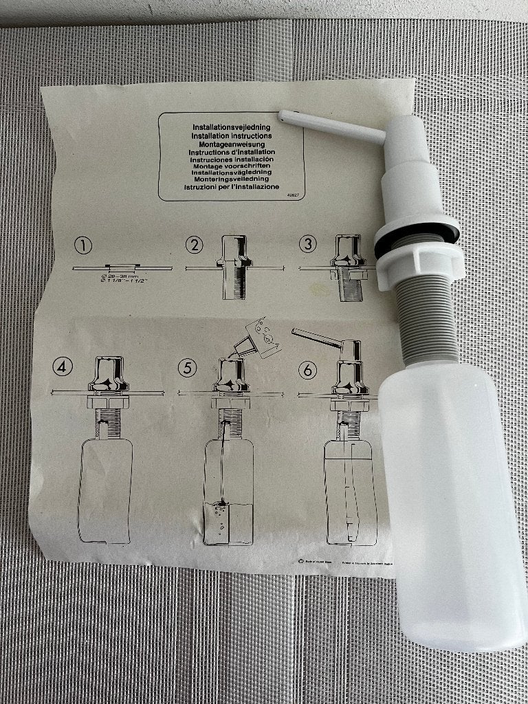 Nieuwe inbouw zeepdispenser voor op het aanrecht, Overige typen, Nieuw, Ophalen of Verzenden, Metaal