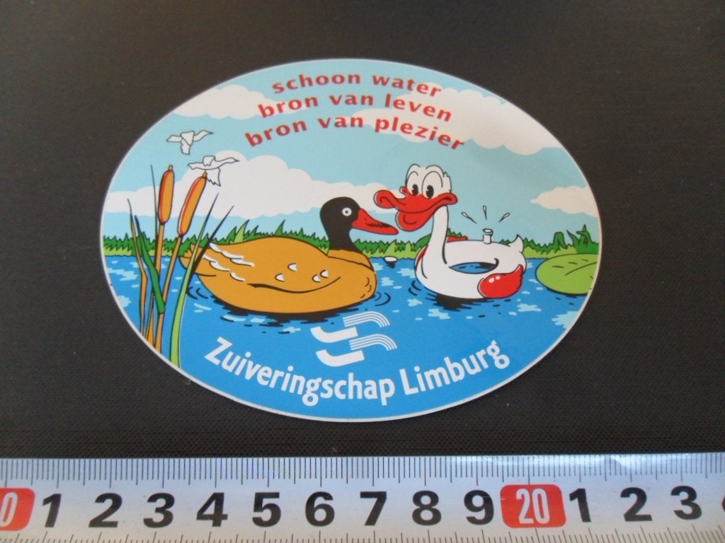 sticker Zuiveringschap Limburg schoon water bron van leven, Ophalen of Verzenden, Zo goed als nieuw