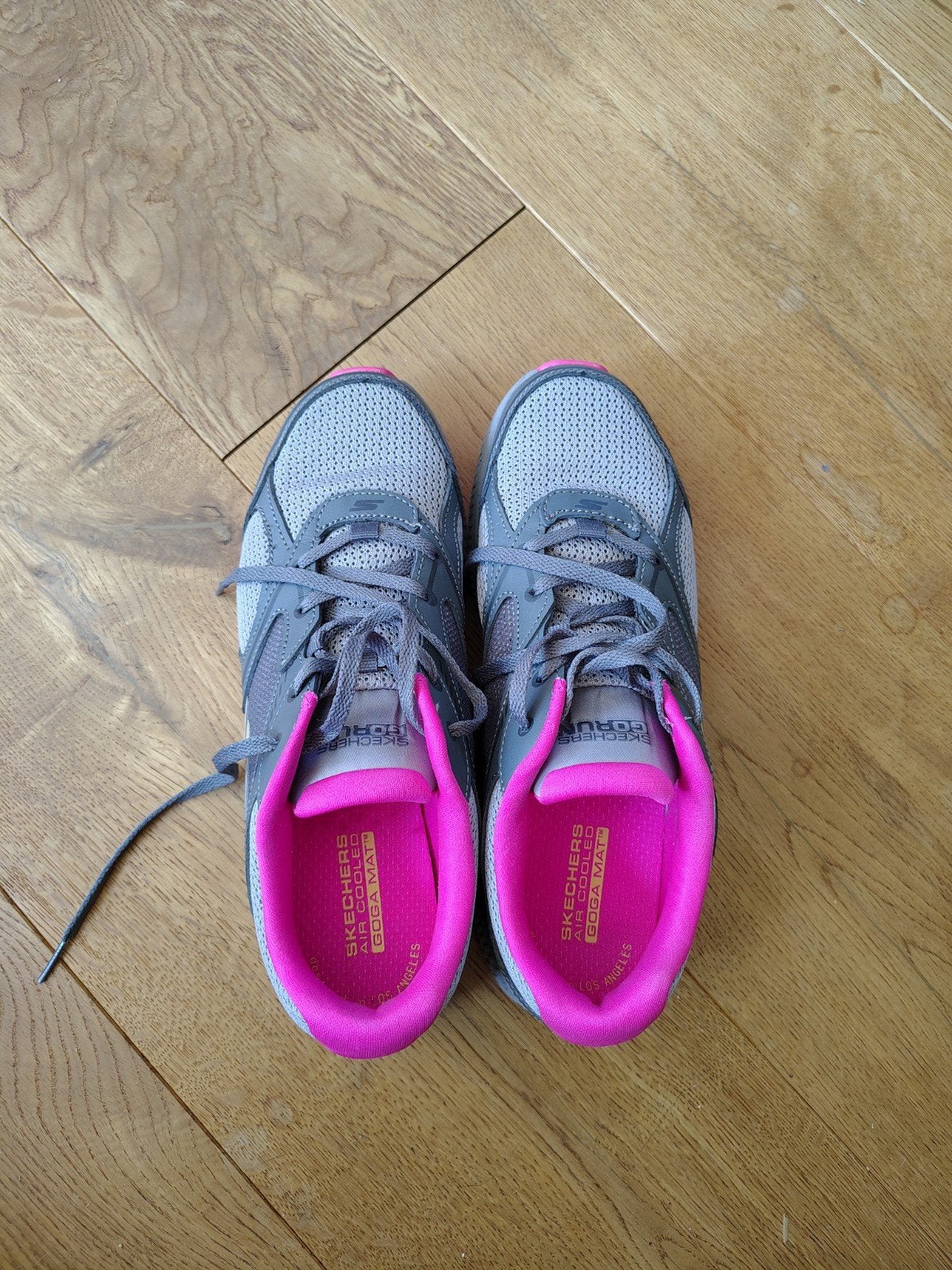 Skechers hardloopschoenen - Maat 38 - Grijs/Roze, Sport en Fitness, Loopsport en Atletiek, Overige merken, Hardloopschoenen, Ophalen of Verzenden