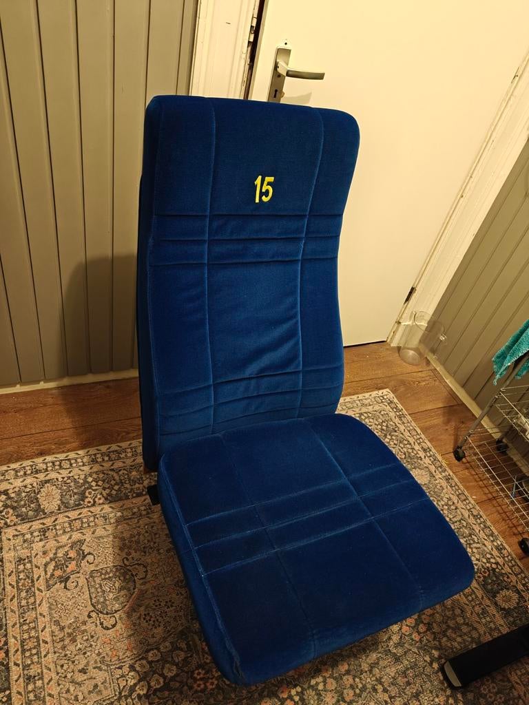 Vintage bioscoop stoel, Ophalen