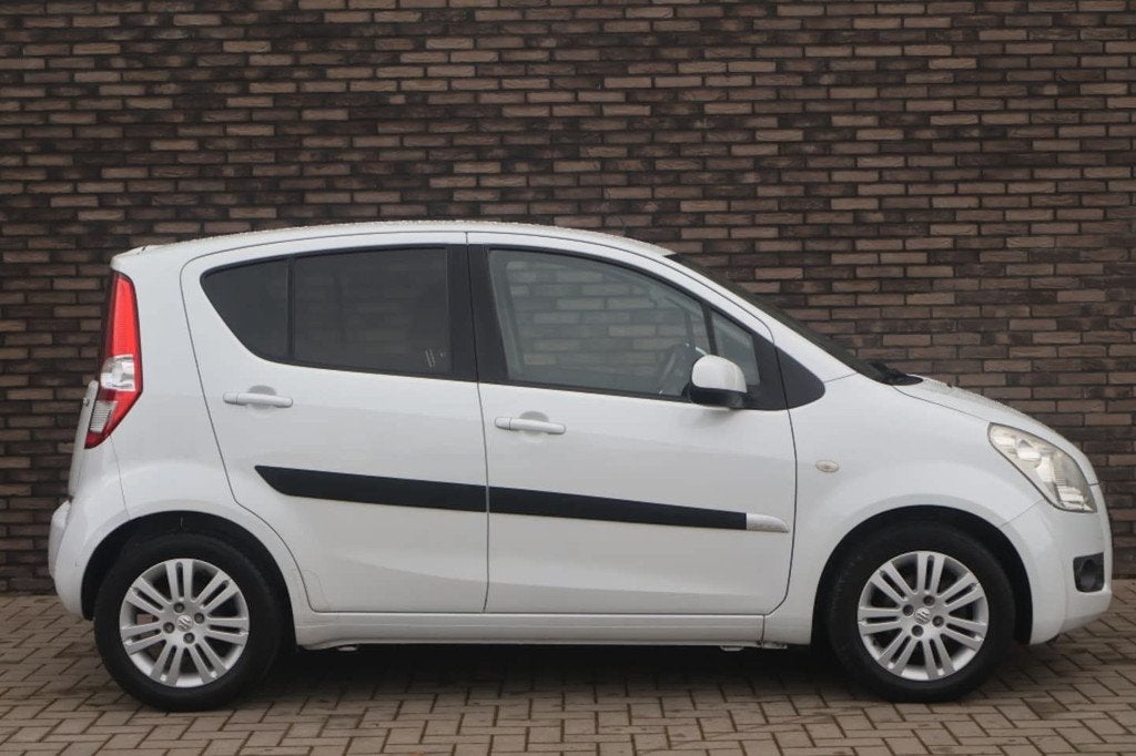 Suzuki Splash 1.0 VVT Exclusive, Auto's, Suzuki, Euro 5, Gebruikt, 31 €/maand, Origineel Nederlands