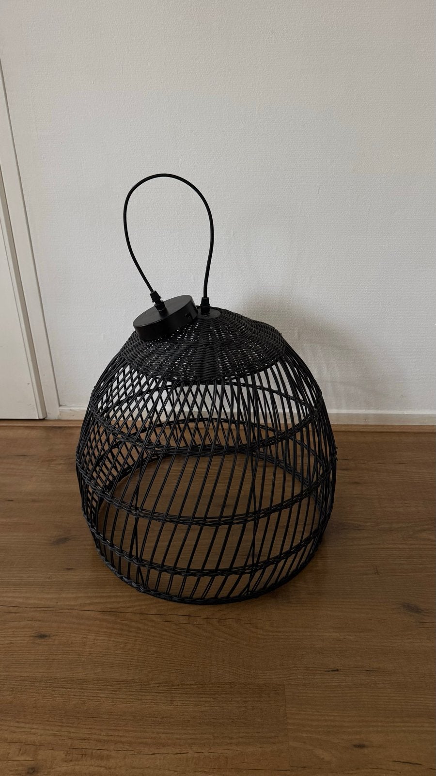 Zwarte rotan hanglamp, Huis en Inrichting, Ophalen, Zo goed als nieuw, Natuurlijk materiaal, E27 (groot)