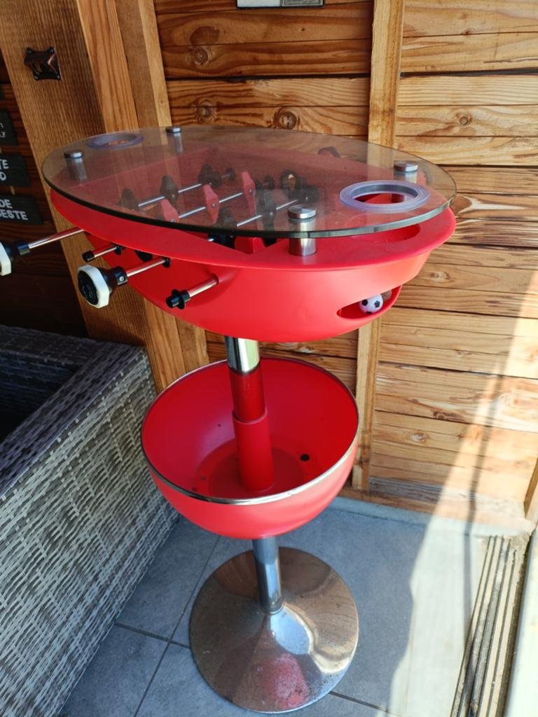 Unieke voetbaltafel met glazen blad - Rood design, Ophalen, Gebruikt