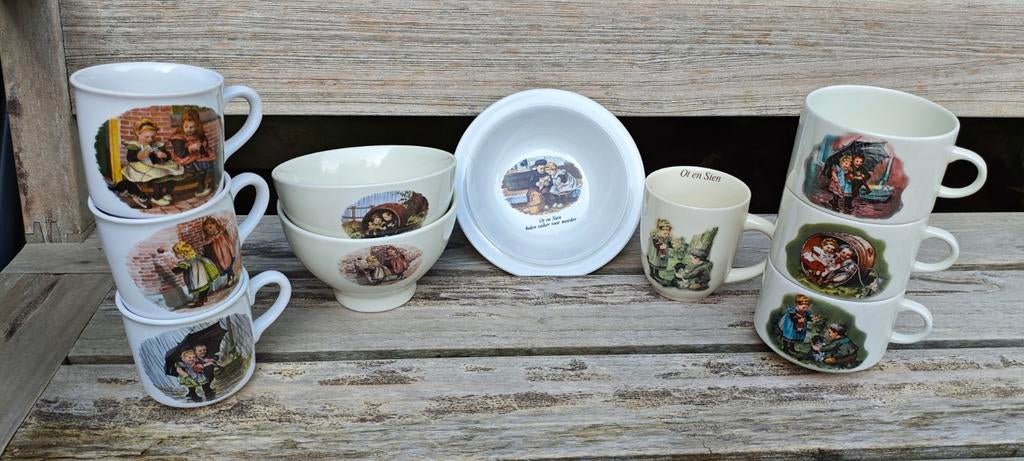 Ot en Sien Servies - mokken, schaaltjes, papbordje en boekje, Huis en Inrichting, Ophalen of Verzenden, Overige stijlen
