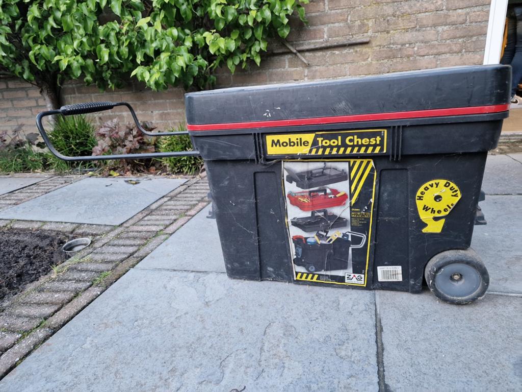 Gereedschaps opbergkist, Ophalen