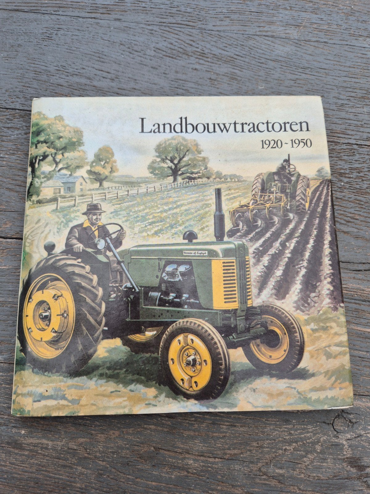 Landbouwtractoren 1920-1950 - Historisch Overzicht, Ophalen of Verzenden, Gelezen, Overige onderwerpen, Onbekend
