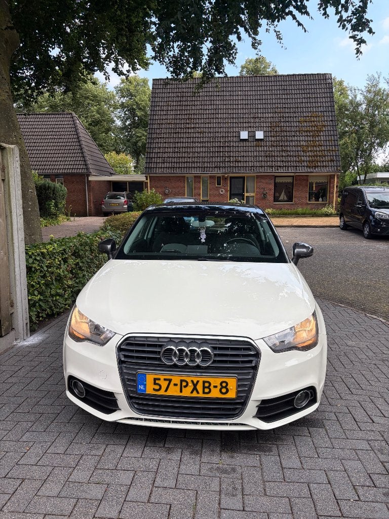 Audi A1 1.4 Tfsi 90KW 2011 Wit, Voorwielaandrijving, Stof, A1, Euro 6
