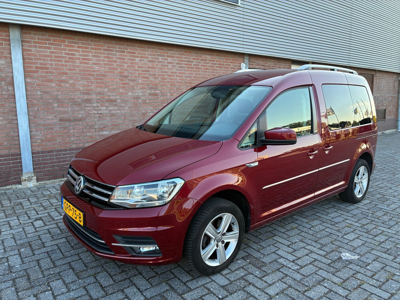 Volkswagen Caddy Combi 1.2 TSI Trendline Generation Four, Auto's, Voorwielaandrijving, Stof, Bedrijf, Handgeschakeld