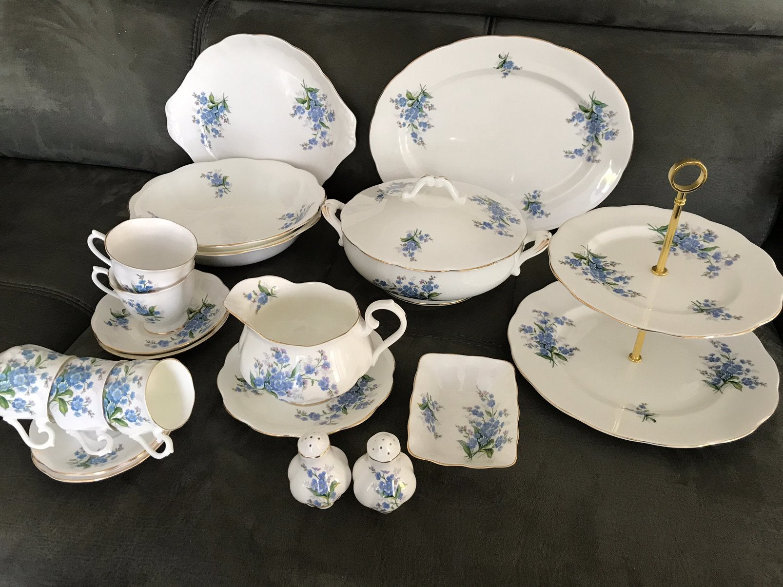 Royal albert FORGET MY NOT🩵🤍💙🩵🤍💙, Ophalen, Porselein, Kop en/of schotel