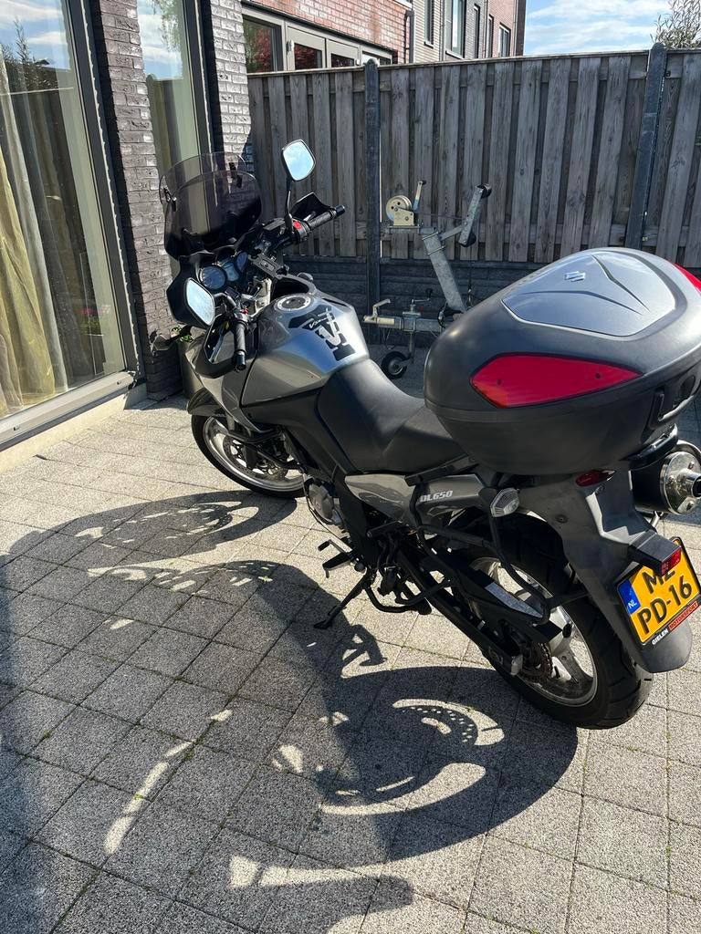Suzuki DL650 V-Strom met lage km stand en koffers bj 2012, 2 cilinders, Motorrijbewijs A, Gebruikt, Particulier